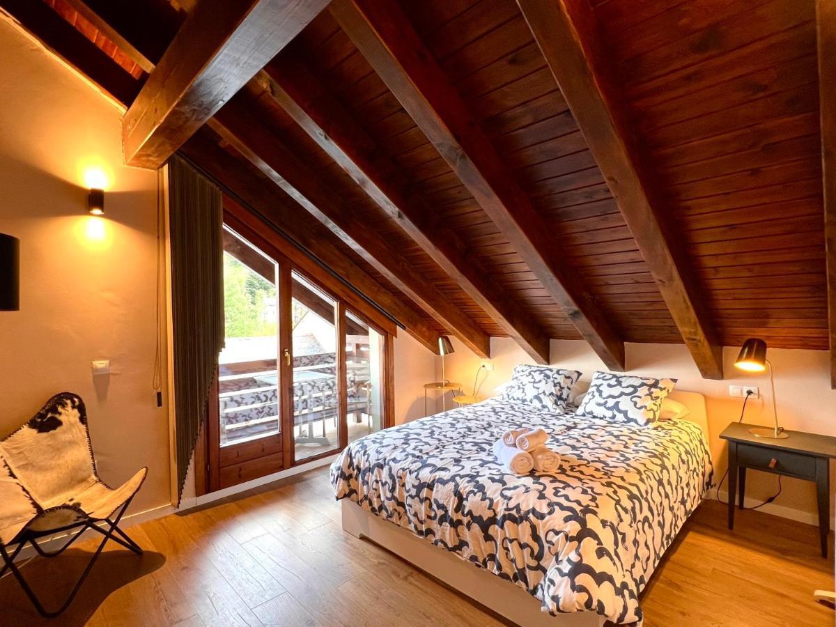 Апартаменти Duplex La Roca - L'Amfitriona Еспот Екстер'єр фото